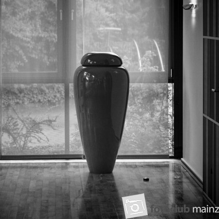 Vase im Flur